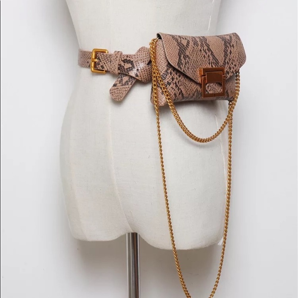 1 left🔥Cappuccino Snake Skin fanny pack & Cross🛍